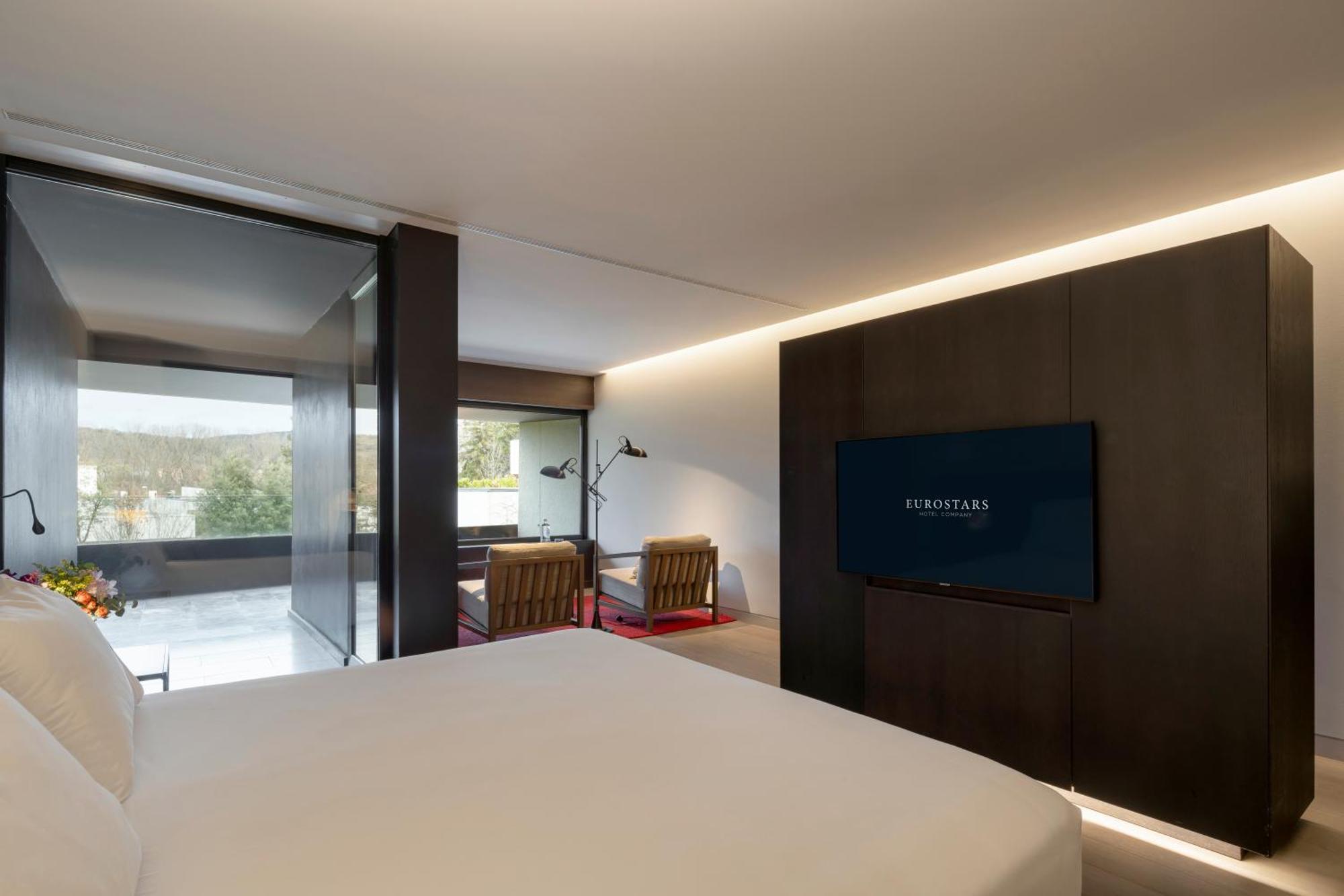 Hotel Almapamplona - Muga De Beloso 4*