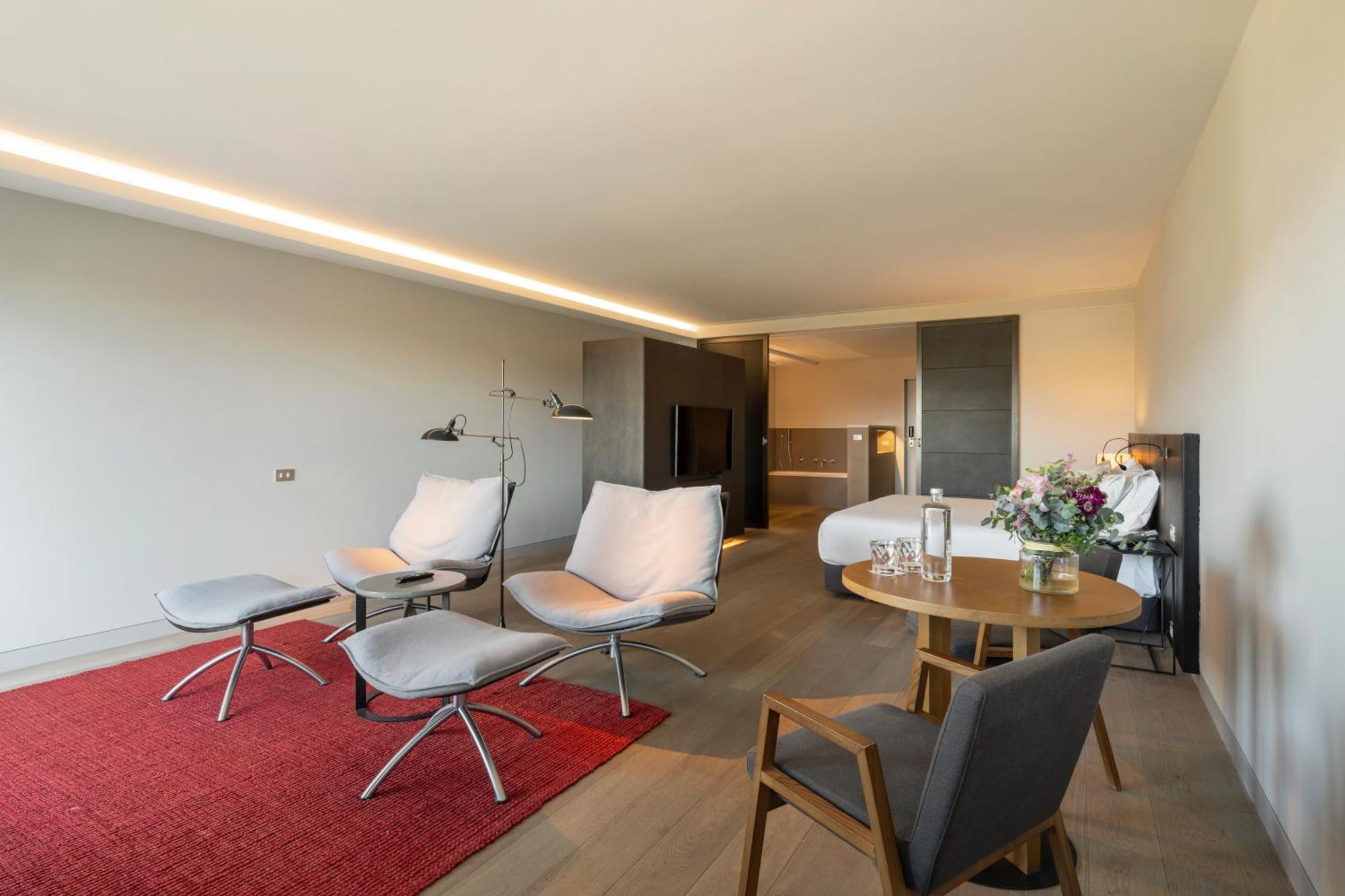 Almapamplona - Muga De Beloso Hotel