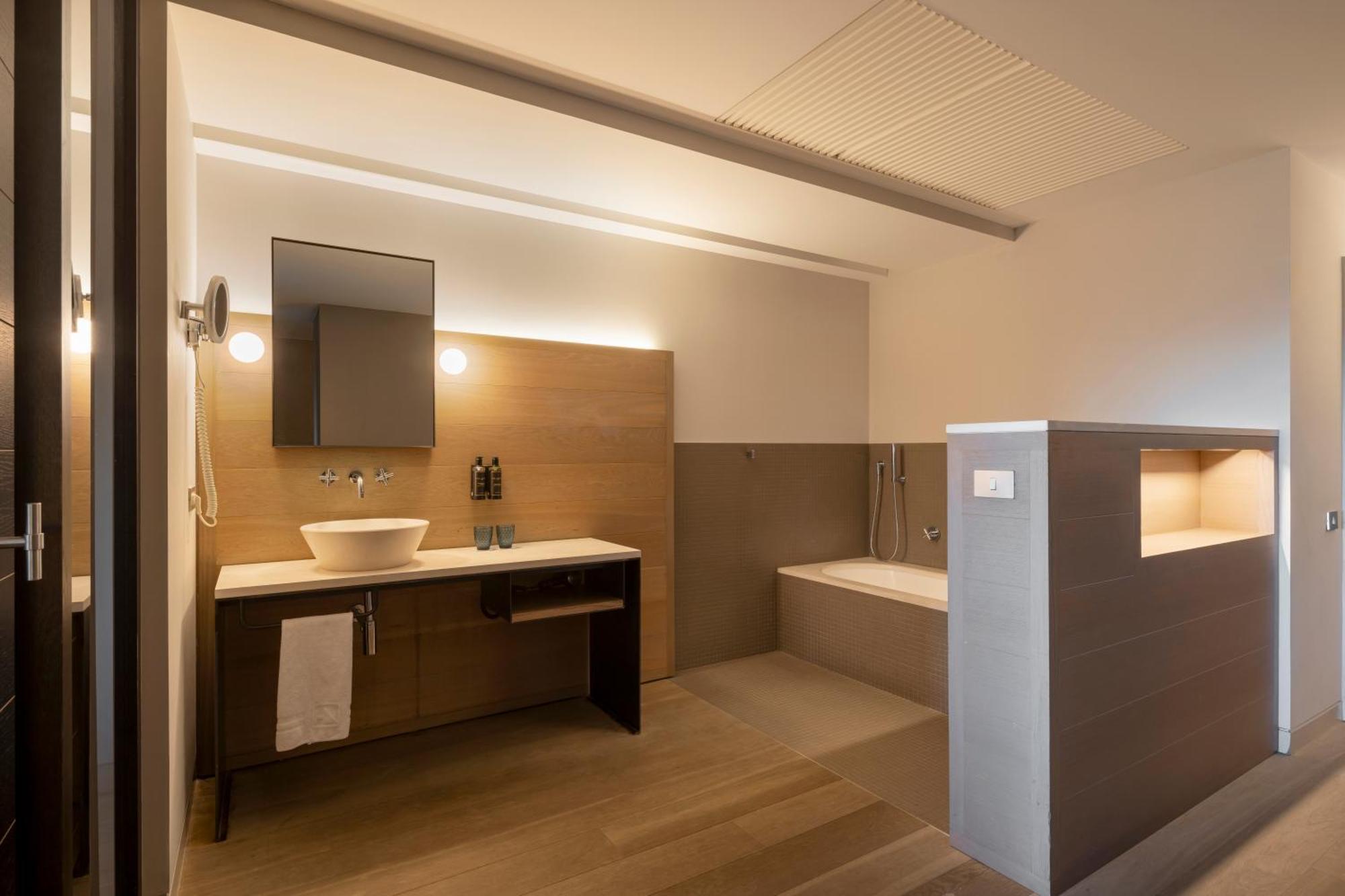 Almapamplona - Muga De Beloso 4*