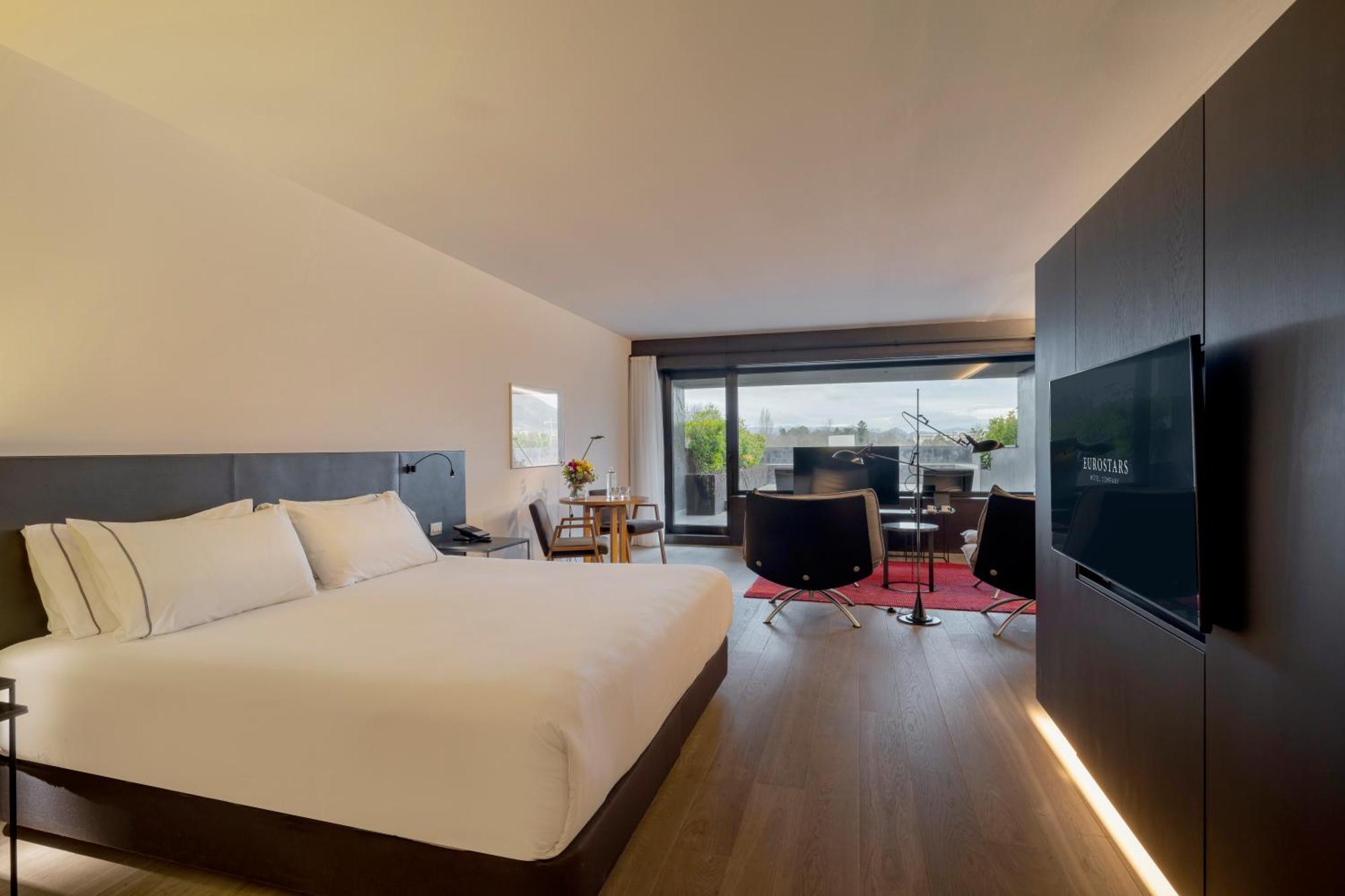 Almapamplona - Muga De Beloso Hotel