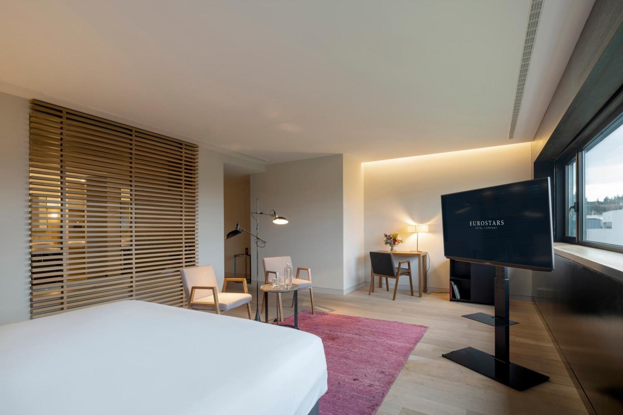 Hotel Almapamplona - Muga De Beloso Pamplona